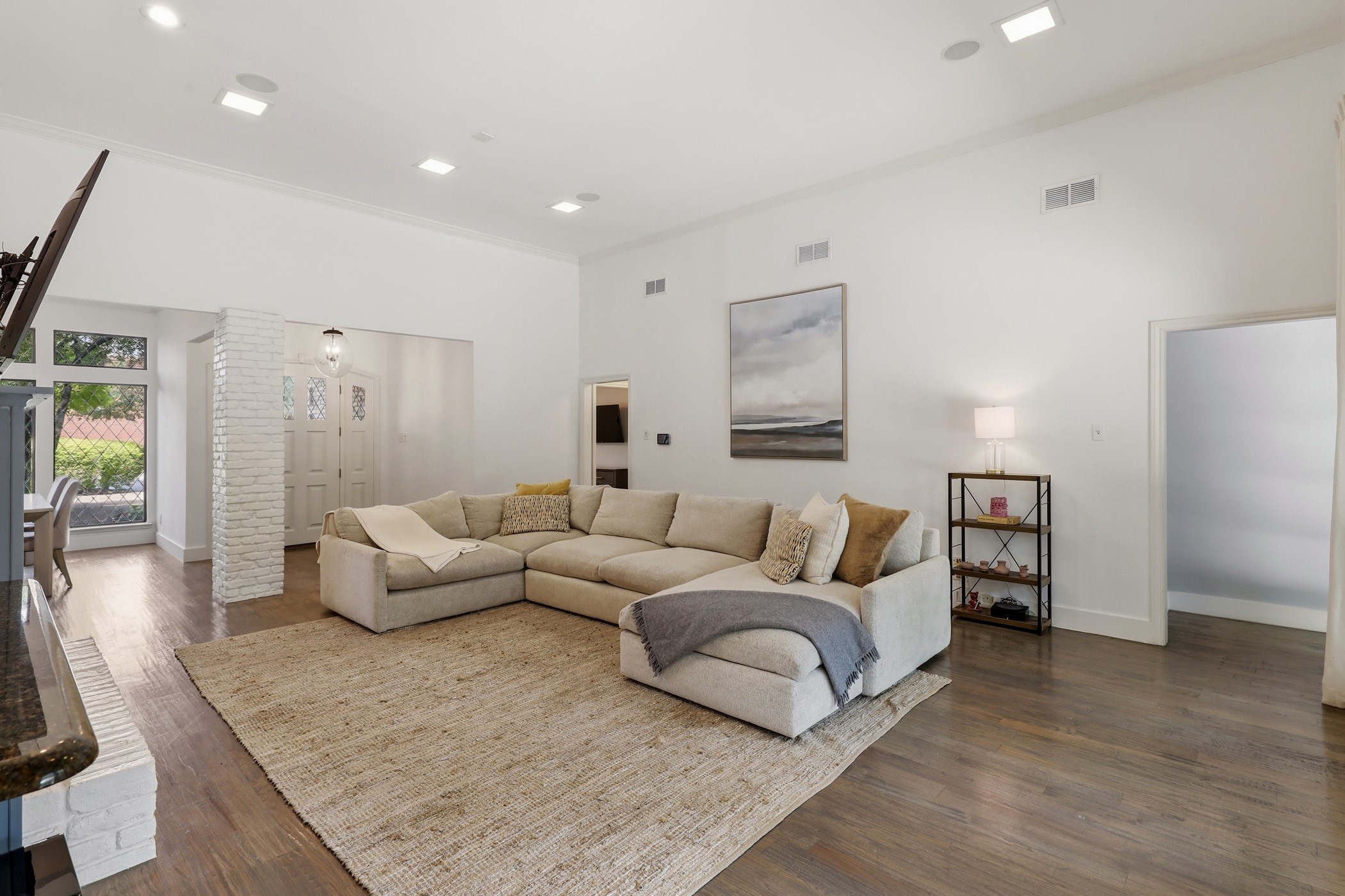 8710 Sanshire Avenue Dallas TX 75231