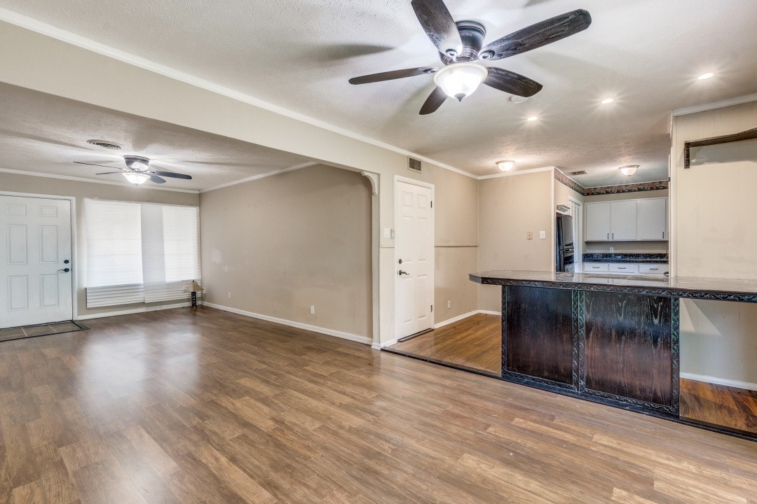 11049 Paddock Circle Dallas TX 75238