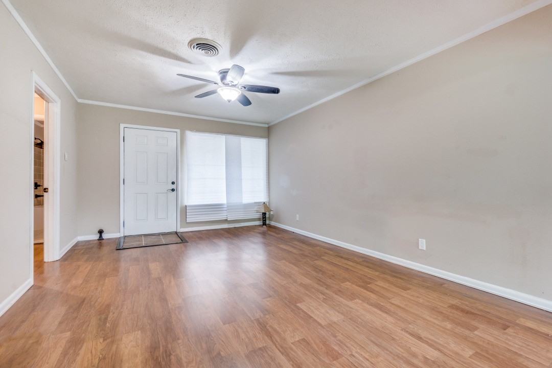 11049 Paddock Circle Dallas TX 75238