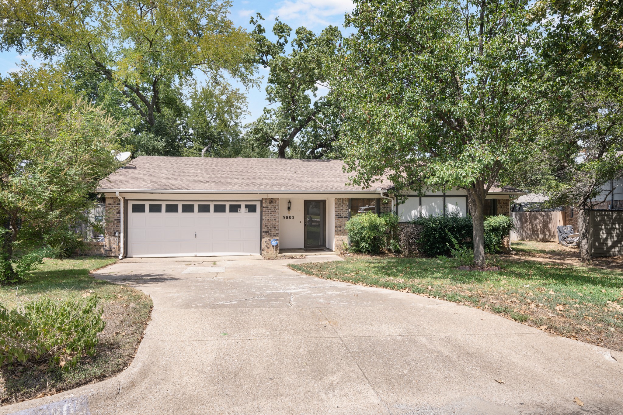 3805 Boxwood Court Arlington TX 76017