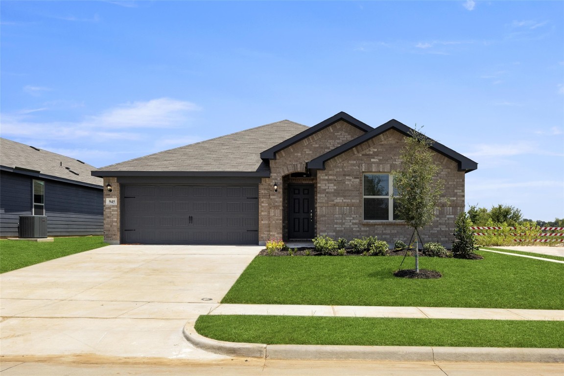 945 King Street Aubrey TX 76227