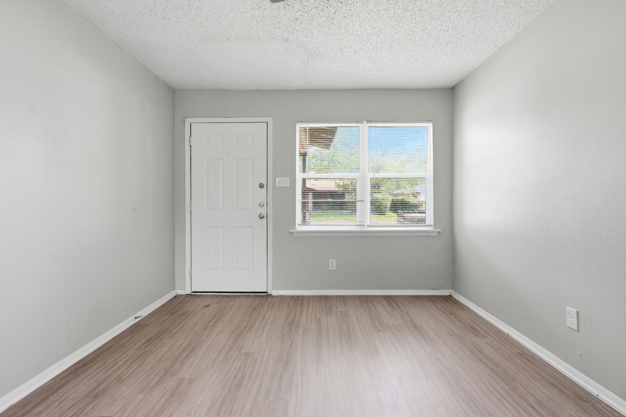 5544 Alter Drive Fort Worth TX 76119