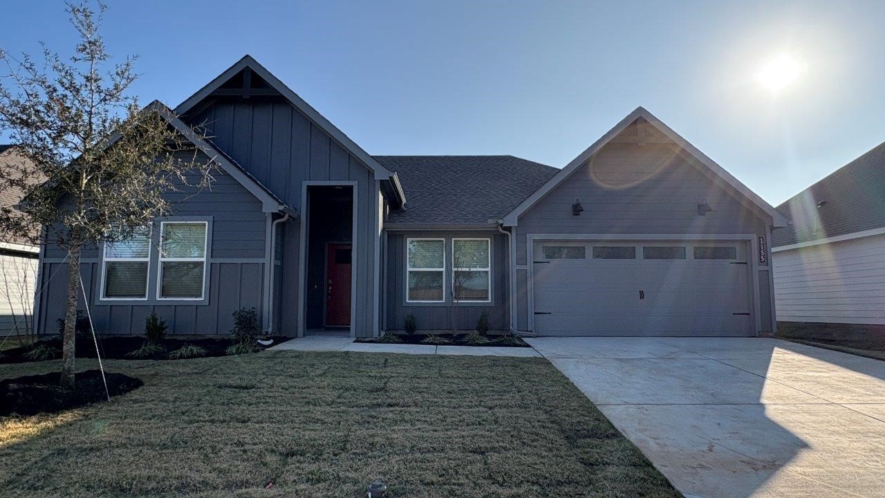 4131 Cornerstone Circle Granbury TX 76048