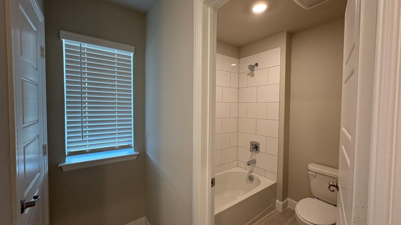 4131 Cornerstone Circle Granbury TX 76048