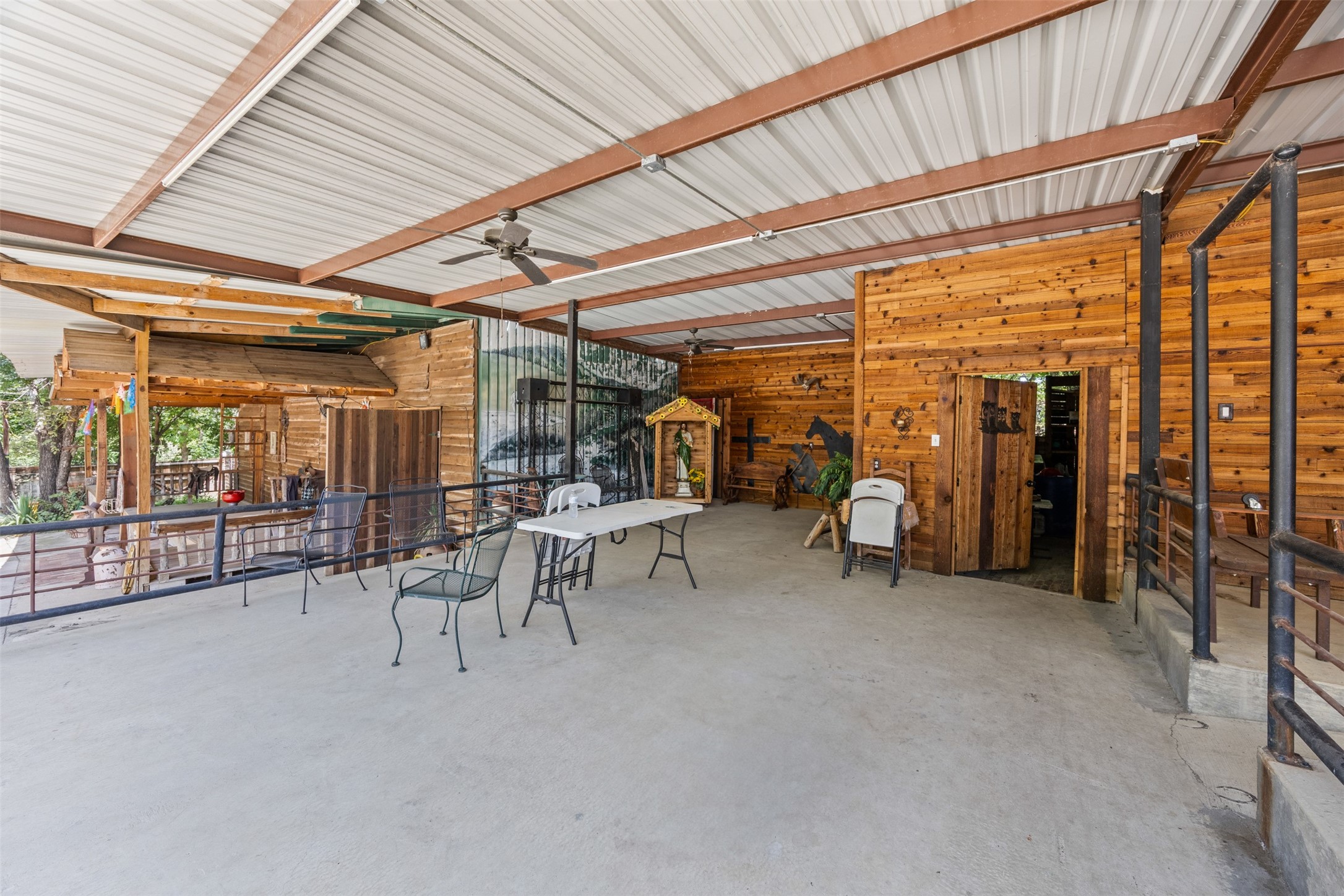 1152 Elva Warren Street Fort Worth TX 76115