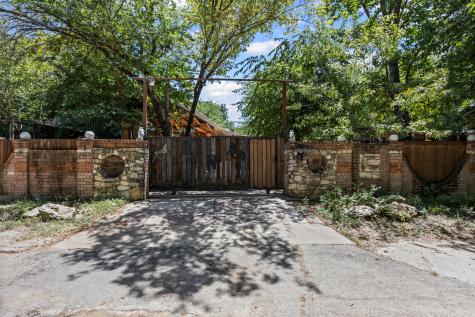 1152 Elva Warren Street Fort Worth TX 76115