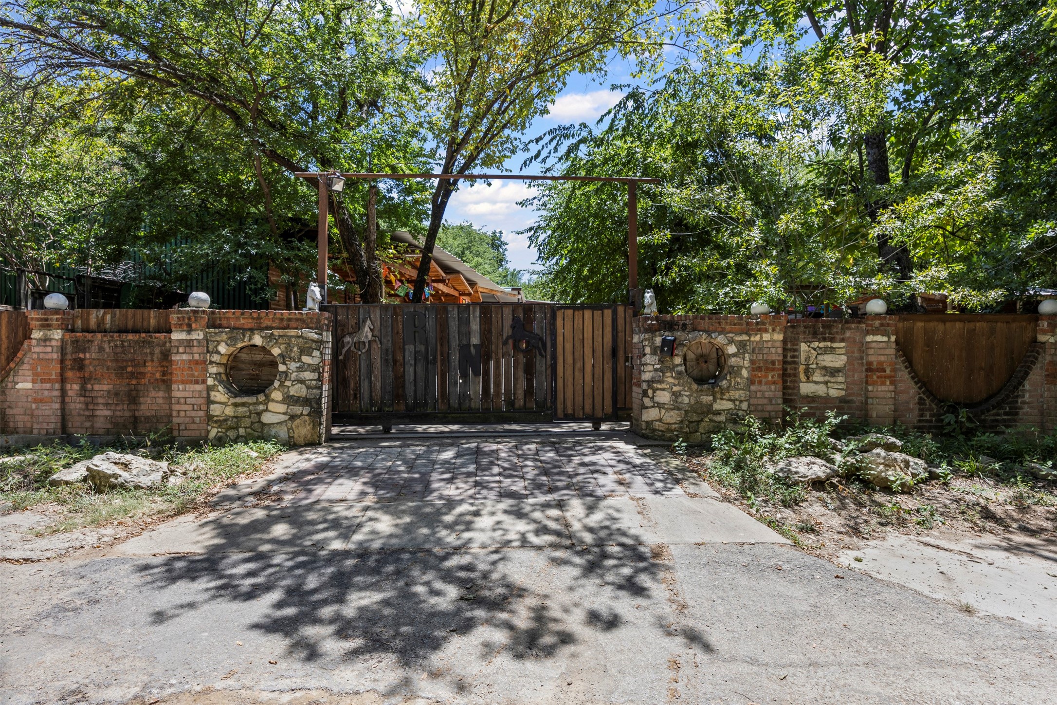 1152 Elva Warren Street Fort Worth TX 76115