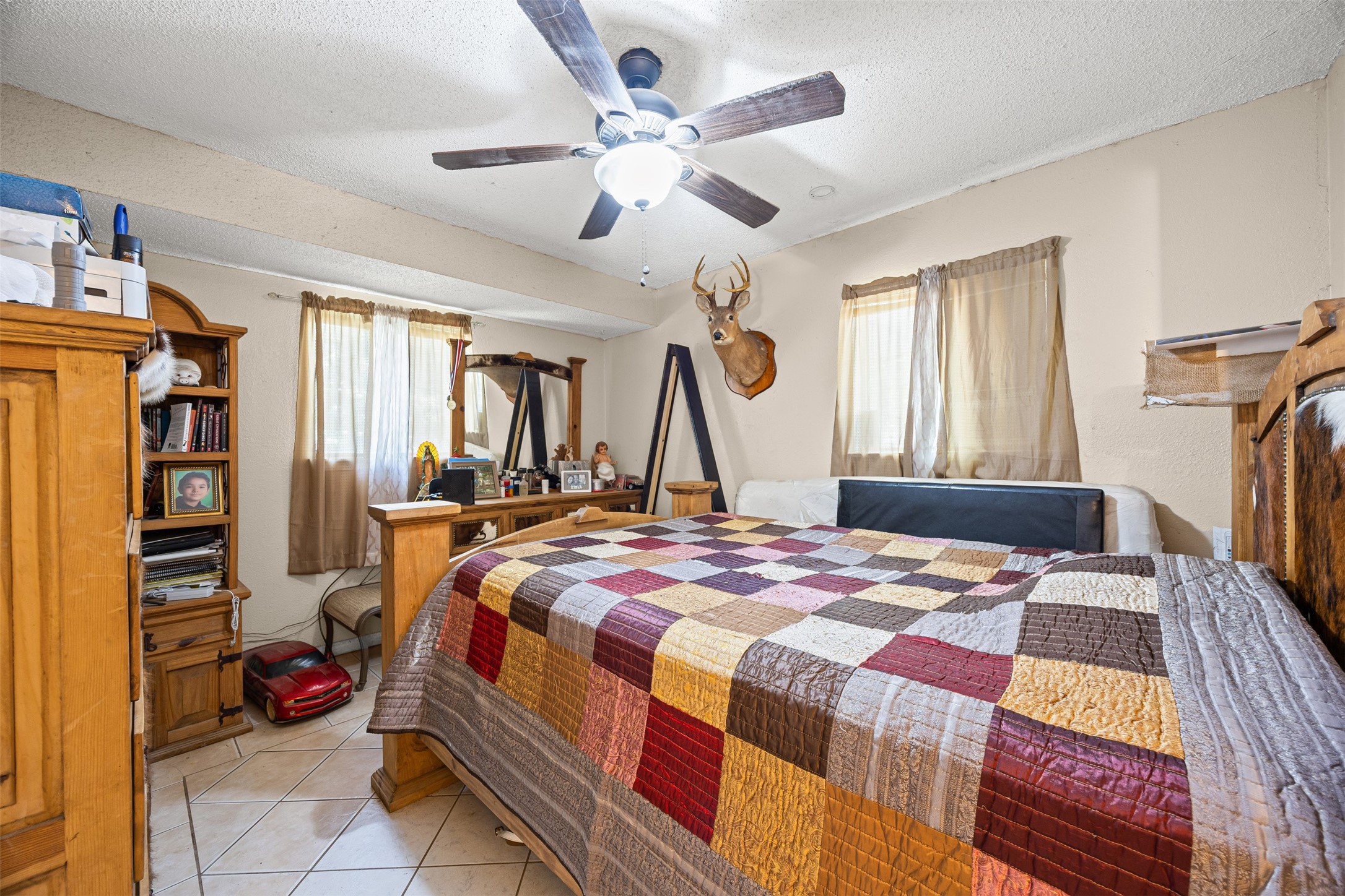 1152 Elva Warren Street Fort Worth TX 76115