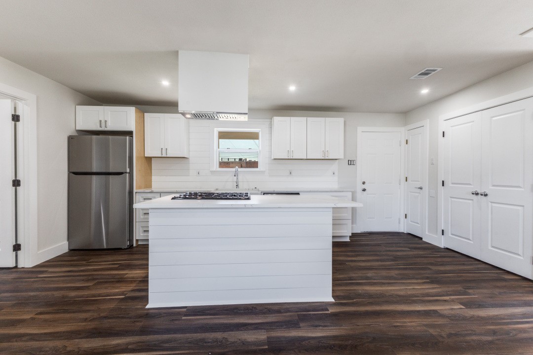1410 Prichard Lane Dallas TX 75217