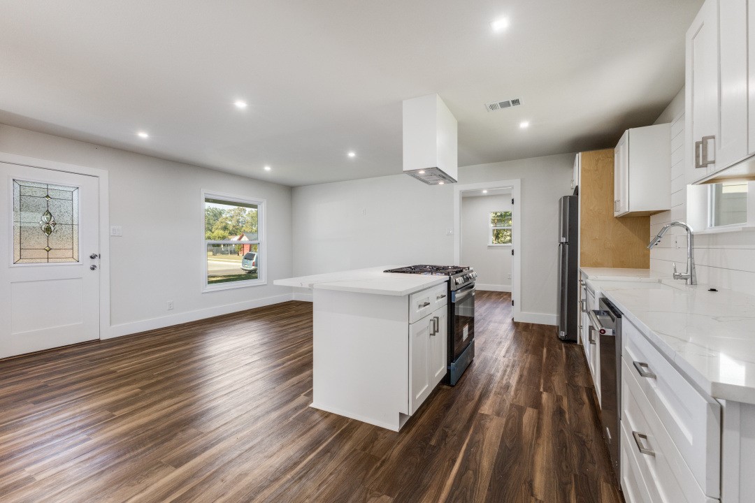 1410 Prichard Lane Dallas TX 75217