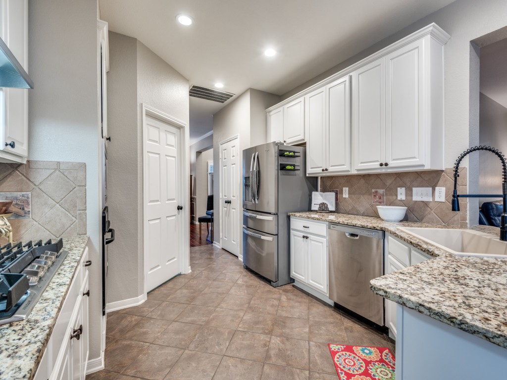 413 Seleta Drive Murphy TX 75094