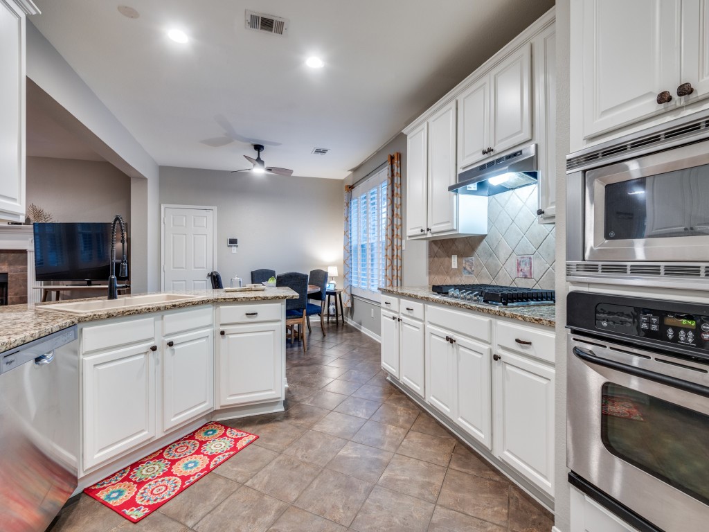 413 Seleta Drive Murphy TX 75094
