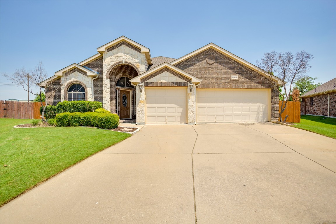 10657 Devinstone Drive Fort Worth TX 76177