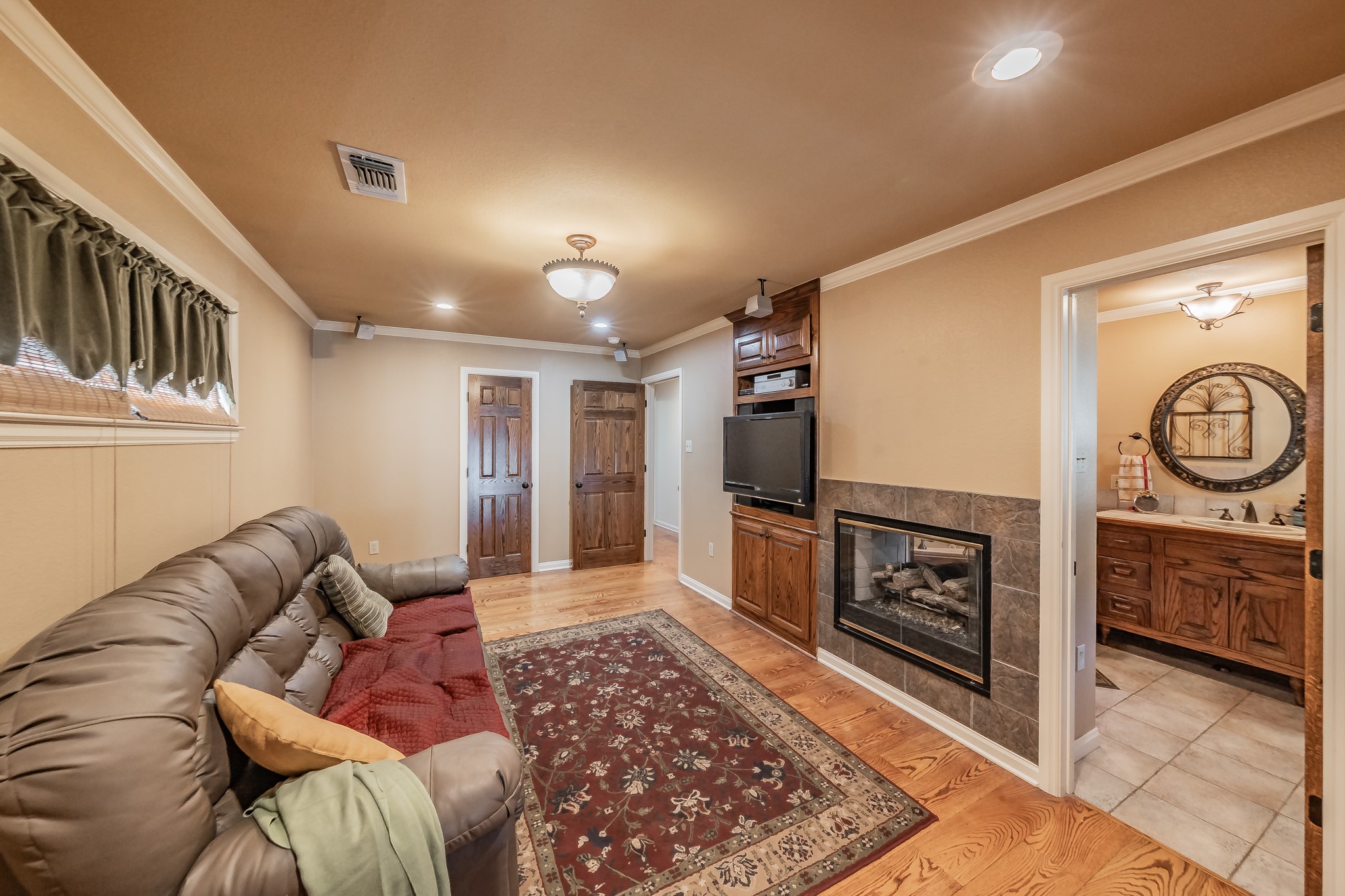 300 Shoreline Drive Azle TX 76020