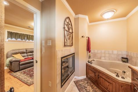 300 Shoreline Drive Azle TX 76020