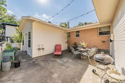 300 Shoreline Drive Azle TX 76020