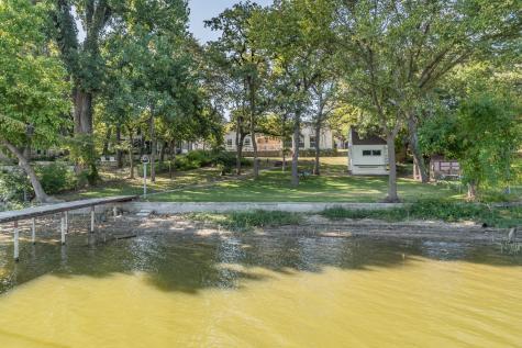 300 Shoreline Drive Azle TX 76020