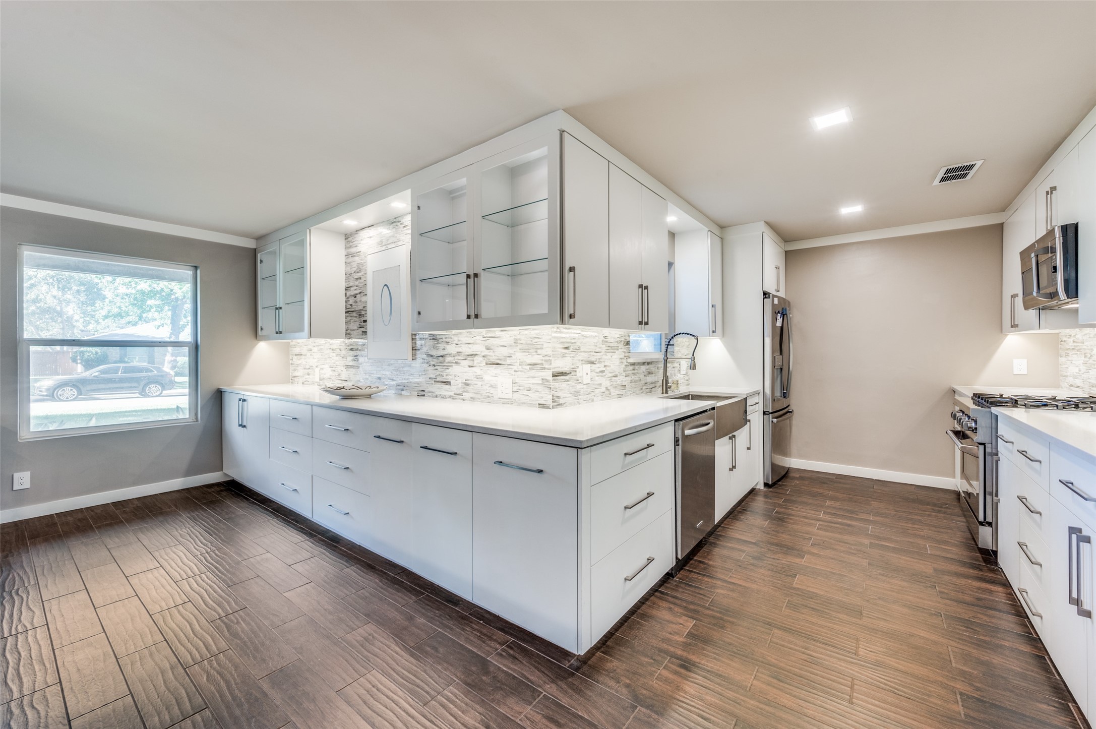 3345 Galahad Drive Dallas TX 75229