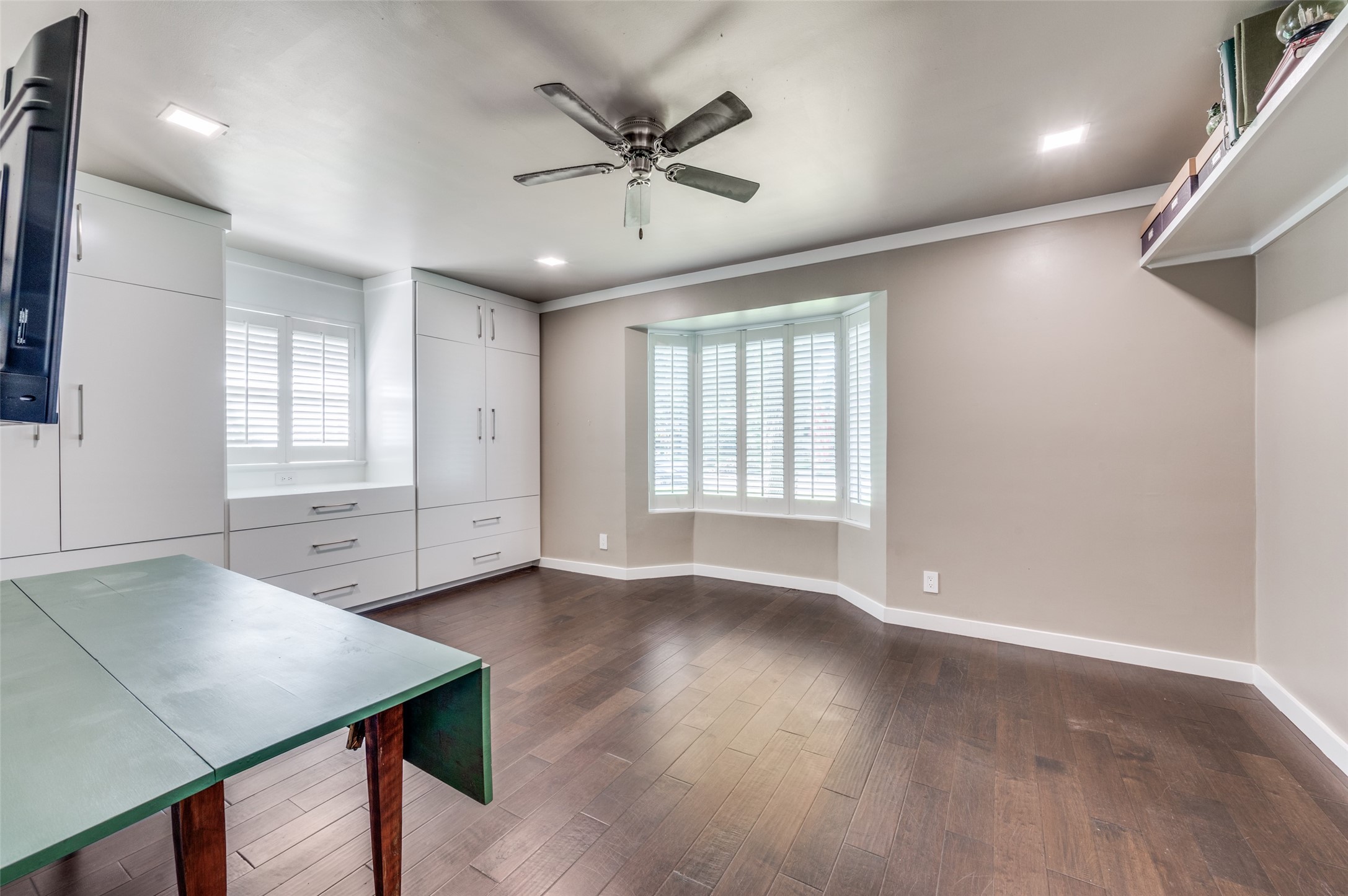 3345 Galahad Drive Dallas TX 75229