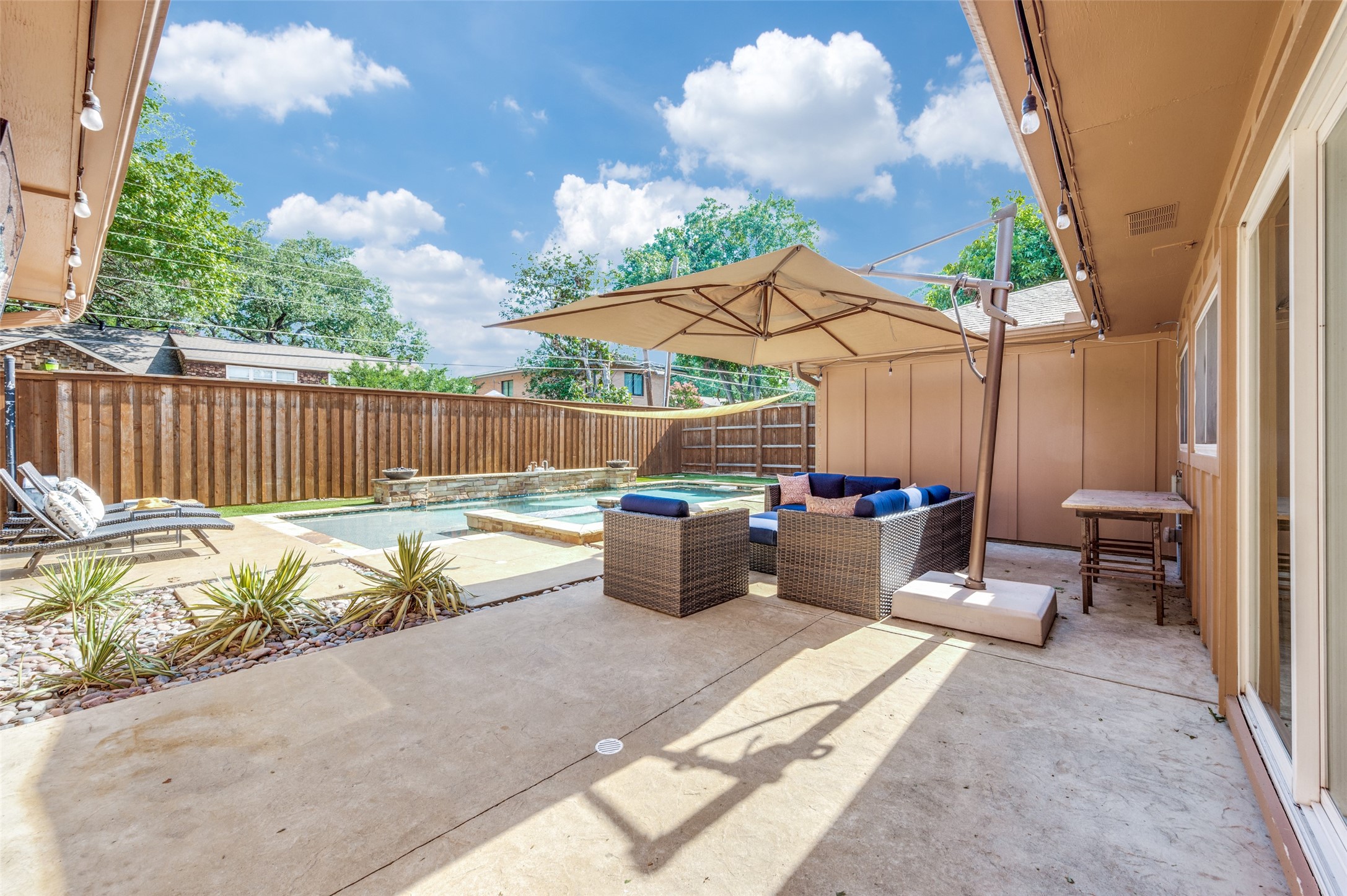 3345 Galahad Drive Dallas TX 75229