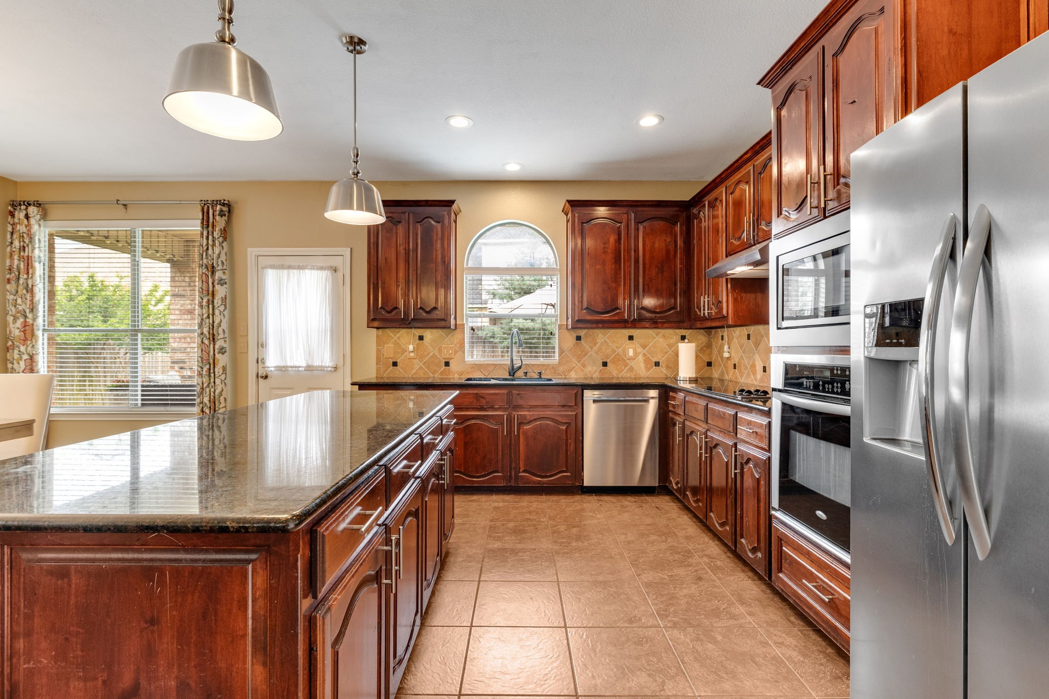 5752 Skinner Way Grand Prairie TX 75052