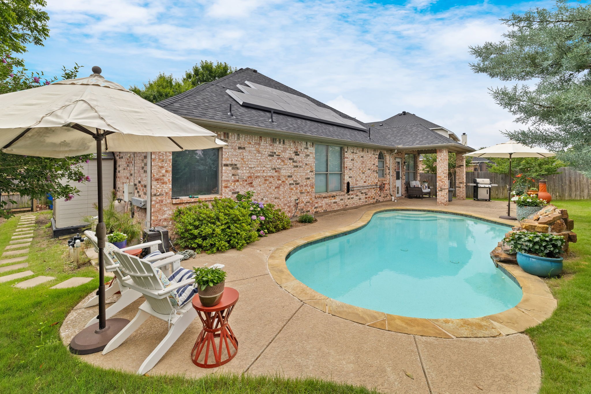 5752 Skinner Way Grand Prairie TX 75052