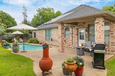5752 Skinner Way Grand Prairie TX 75052