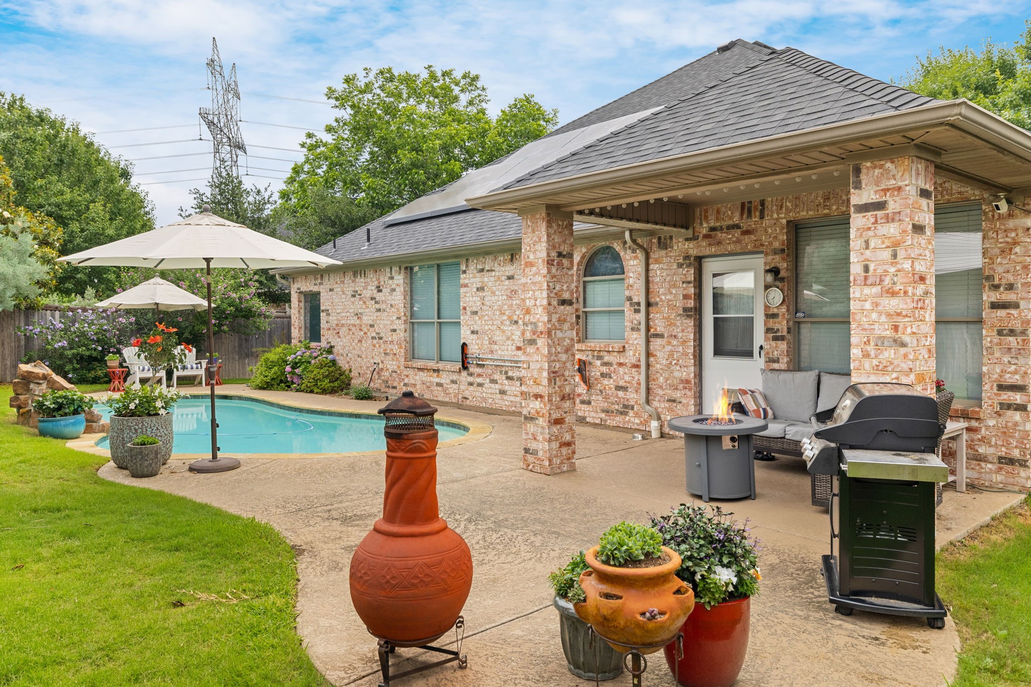 5752 Skinner Way Grand Prairie TX 75052