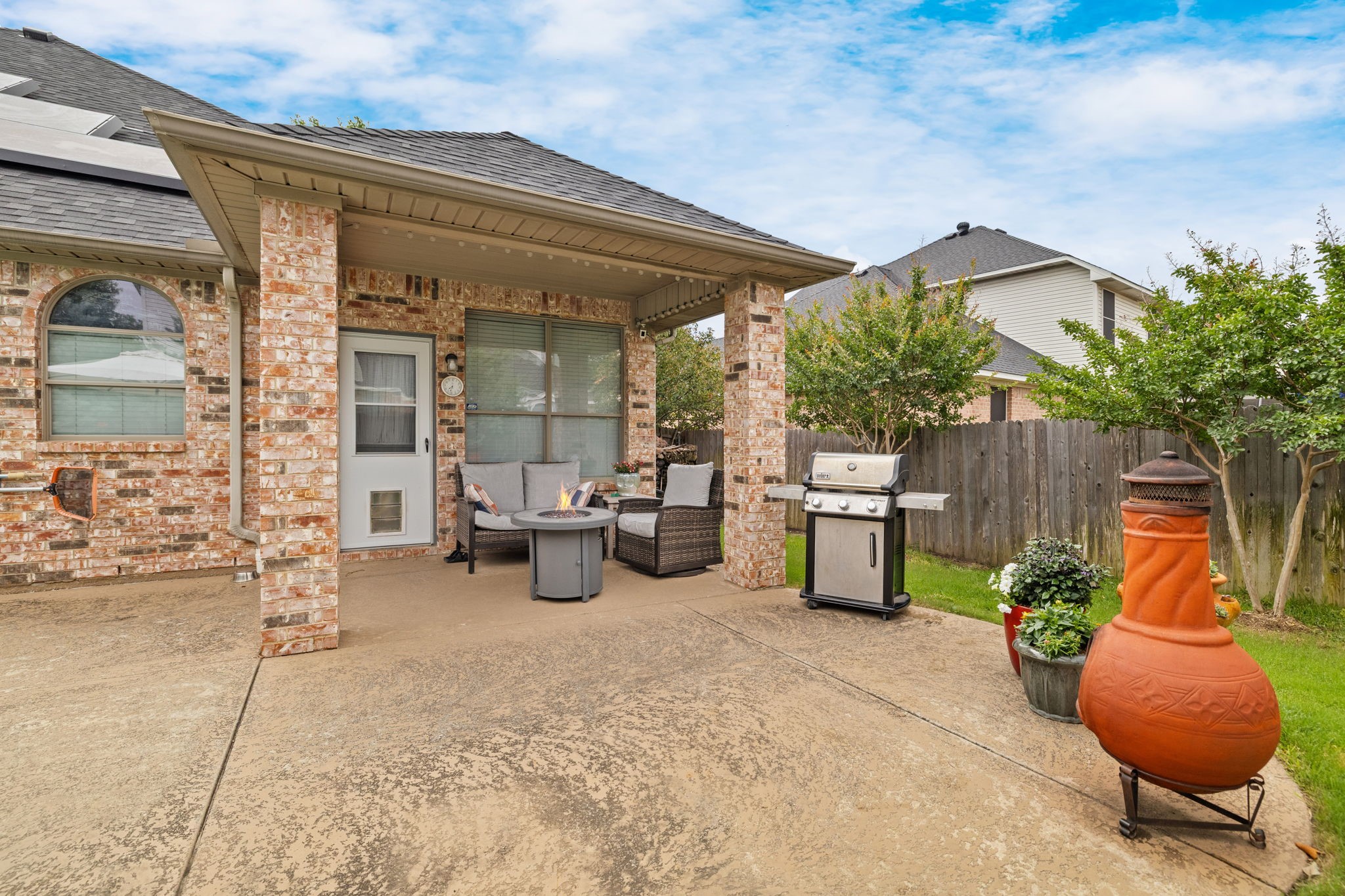 5752 Skinner Way Grand Prairie TX 75052