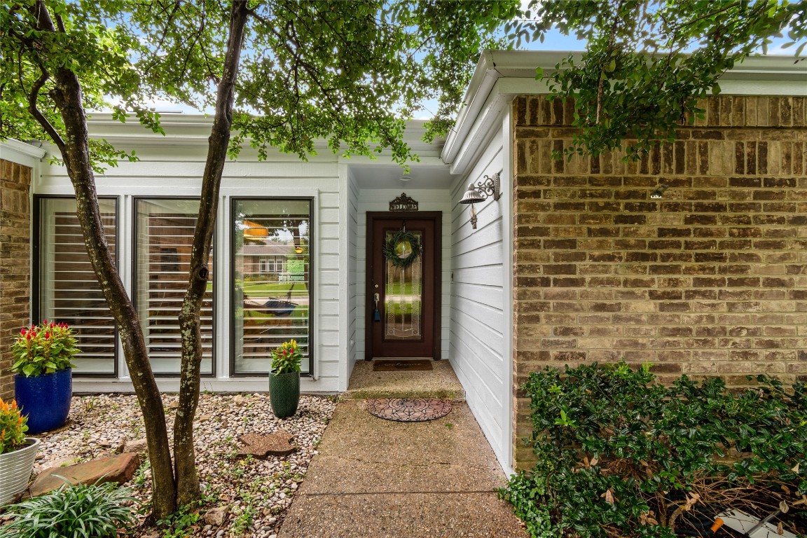 1207 Huntington Drive Richardson TX 75080
