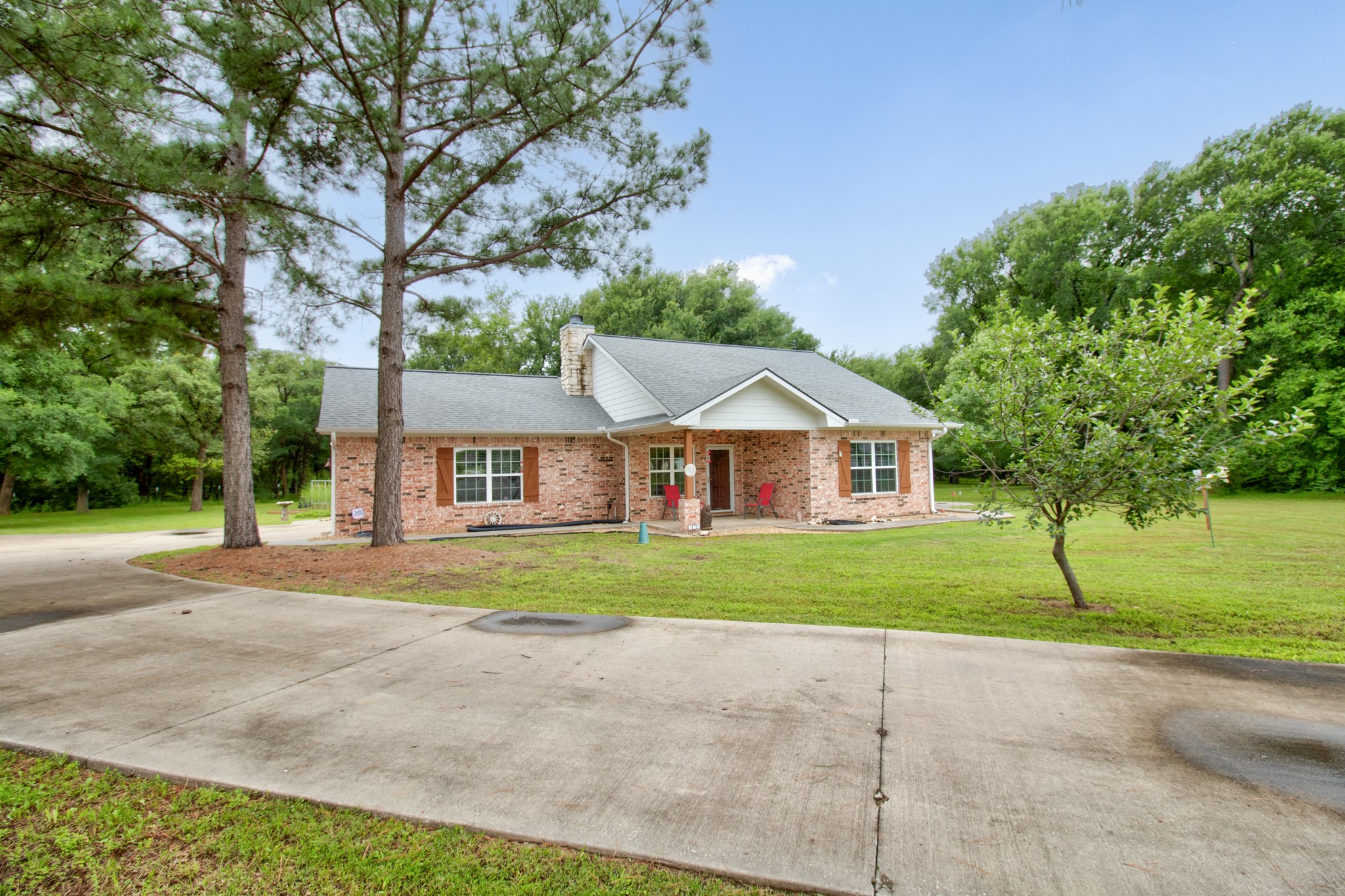 175 Catamaran Court Gordonville TX 76245