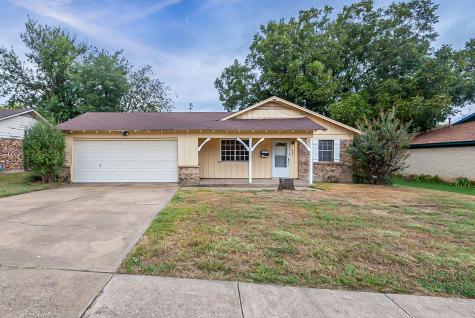 809 E Bovell Street Crowley TX 76036