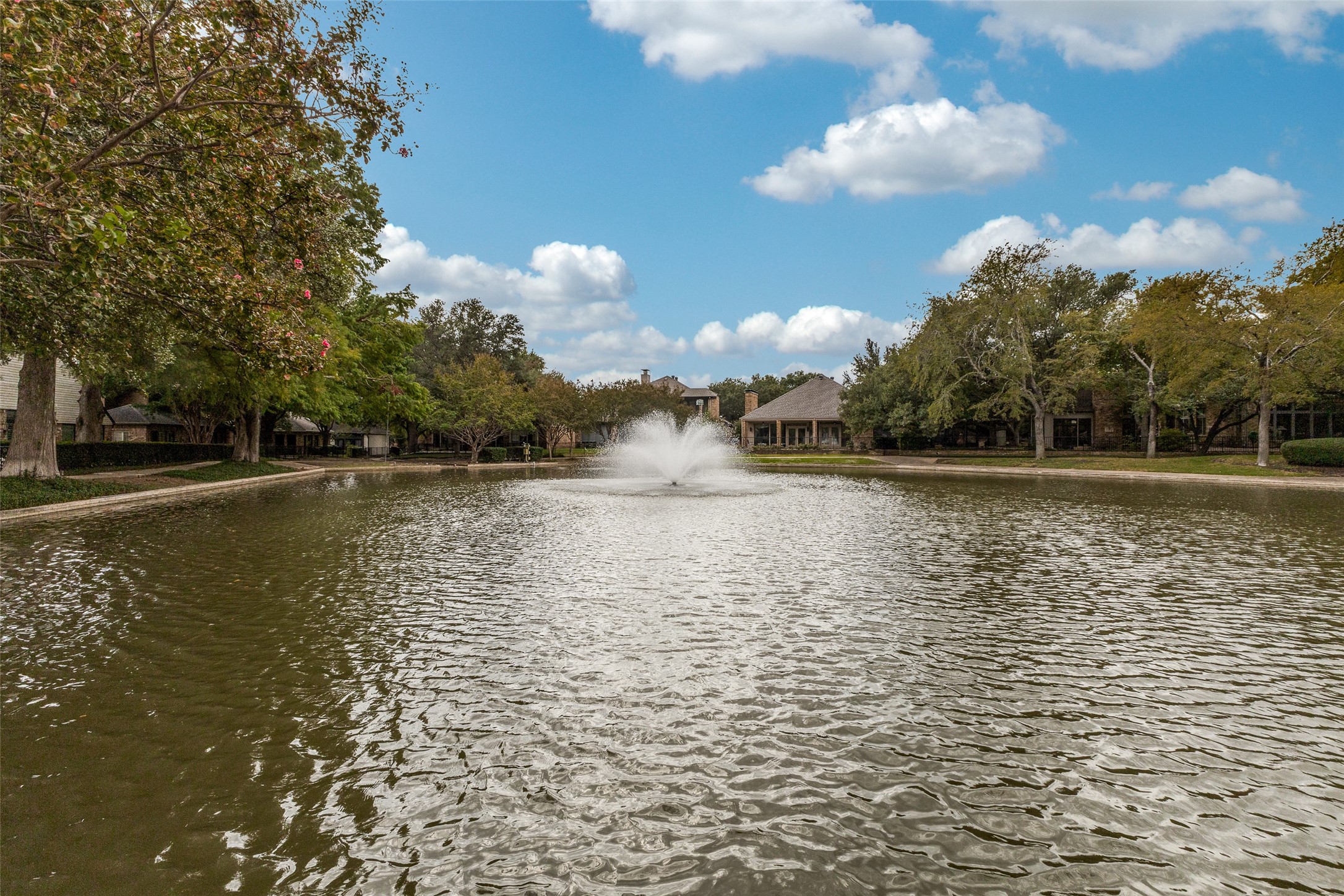 6526 Brook Lake Drive Dallas TX 75248