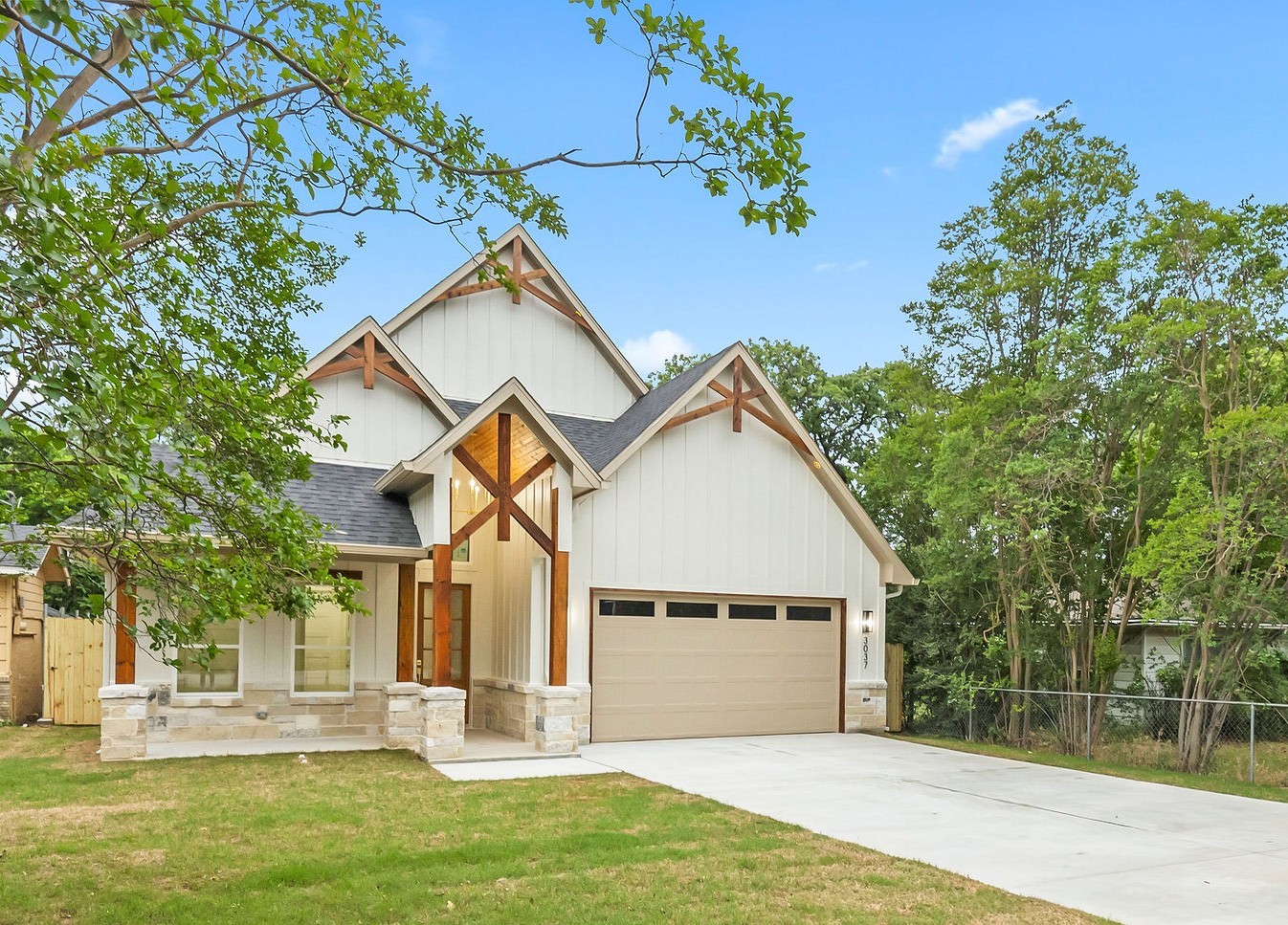 3037 Hiawatha Trail Lake Worth TX 76135