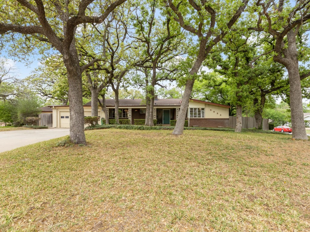 5653 Blueridge Drive Fort Worth TX 76112