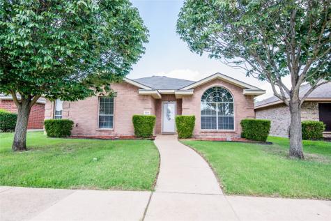 809 Clear Creek Drive Desoto TX 75115