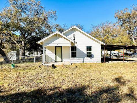 517 N Ave D Cross Plains TX 76443