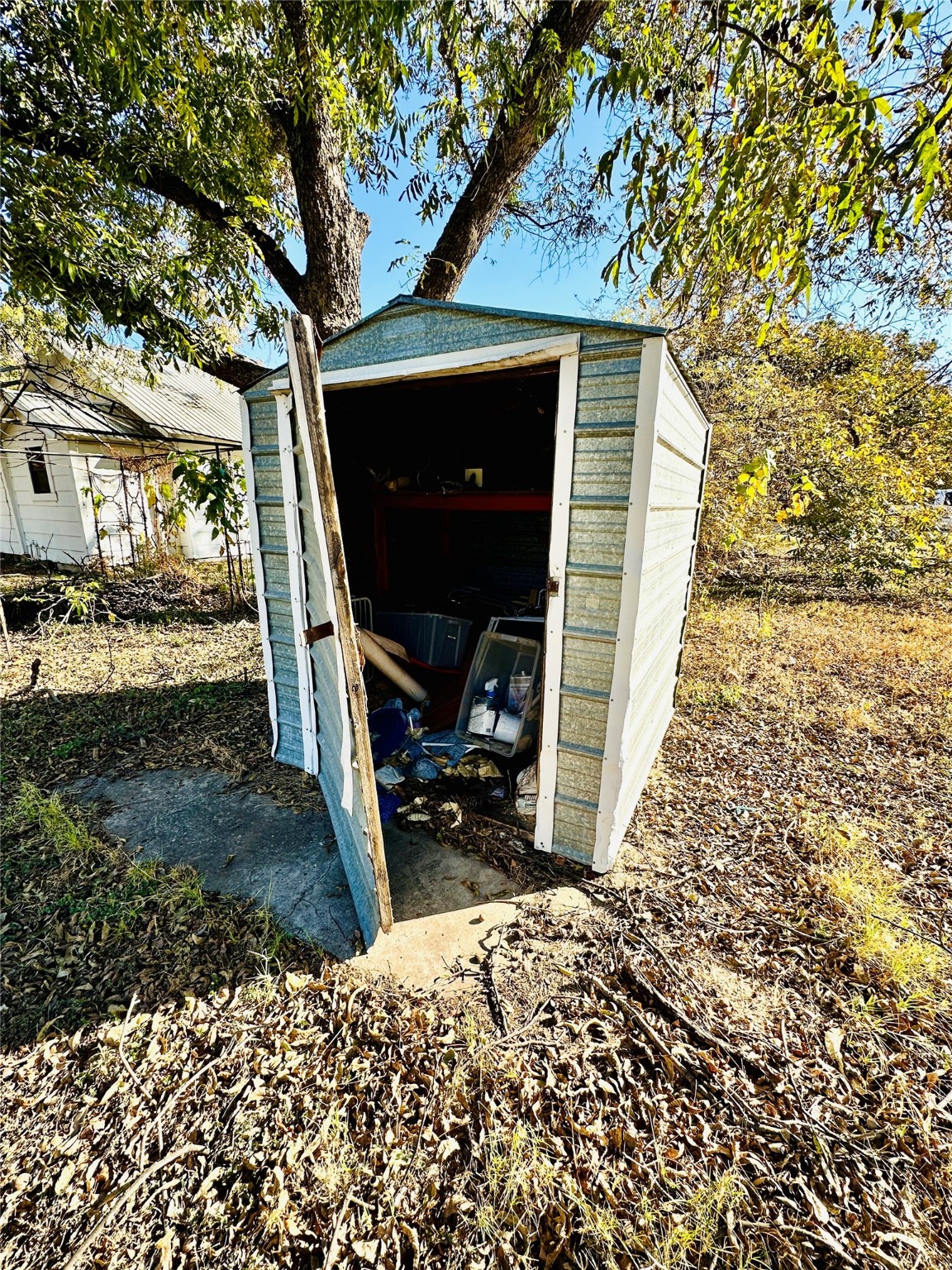 517 N Avenue D Cross Plains TX 76443
