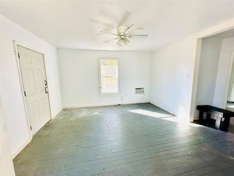 517 N Ave D Cross Plains TX 76443
