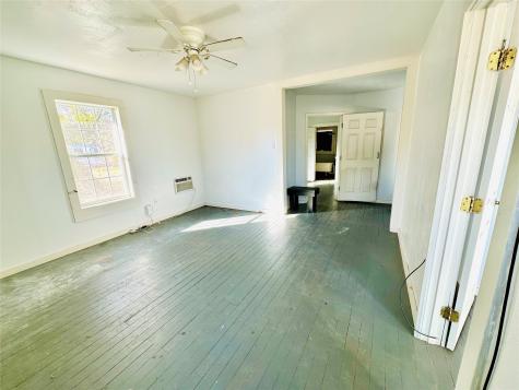 517 N Ave D Cross Plains TX 76443