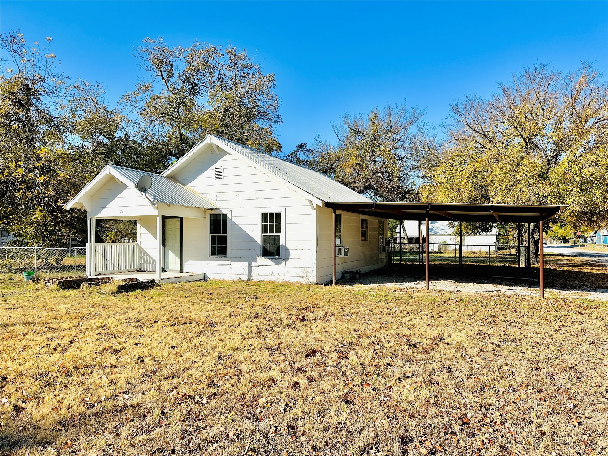 517 N Avenue D Cross Plains TX 76443