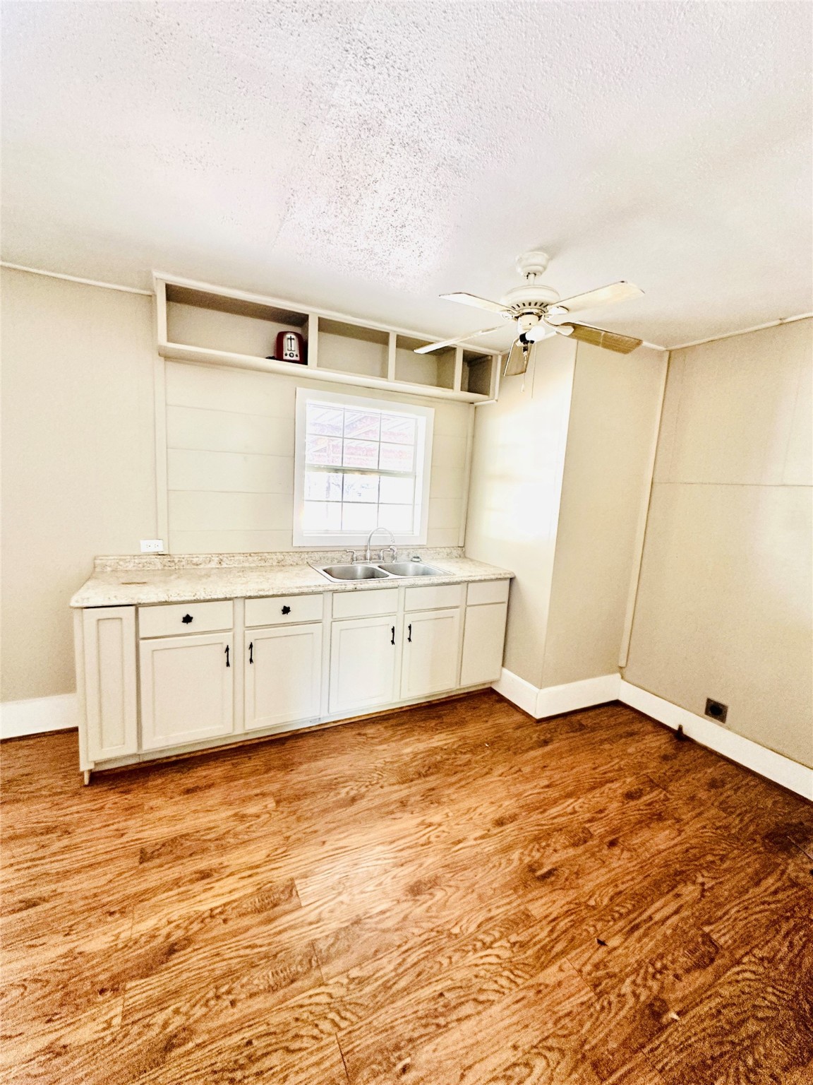 517 N Avenue D Cross Plains TX 76443