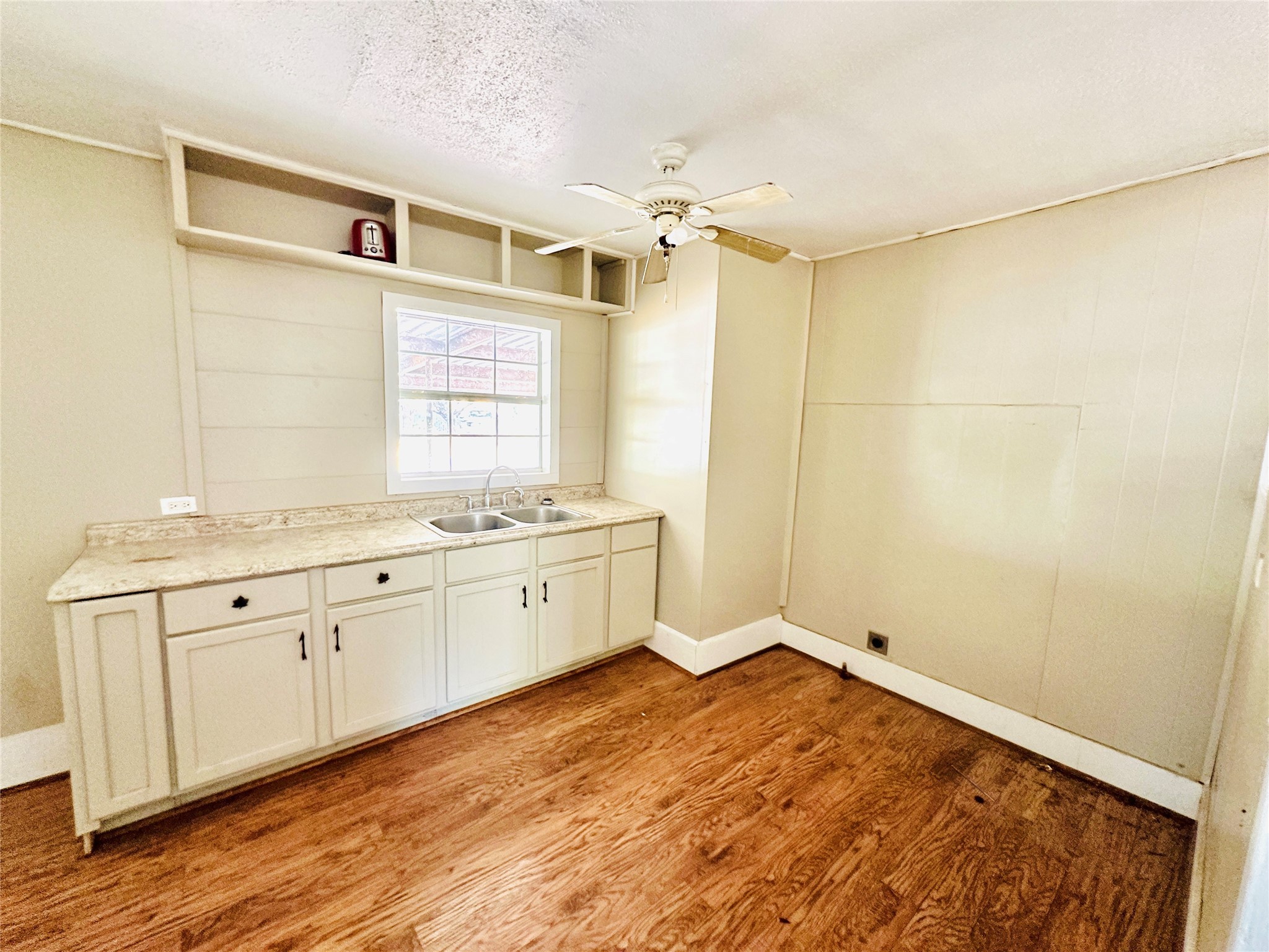 517 N Avenue D Cross Plains TX 76443