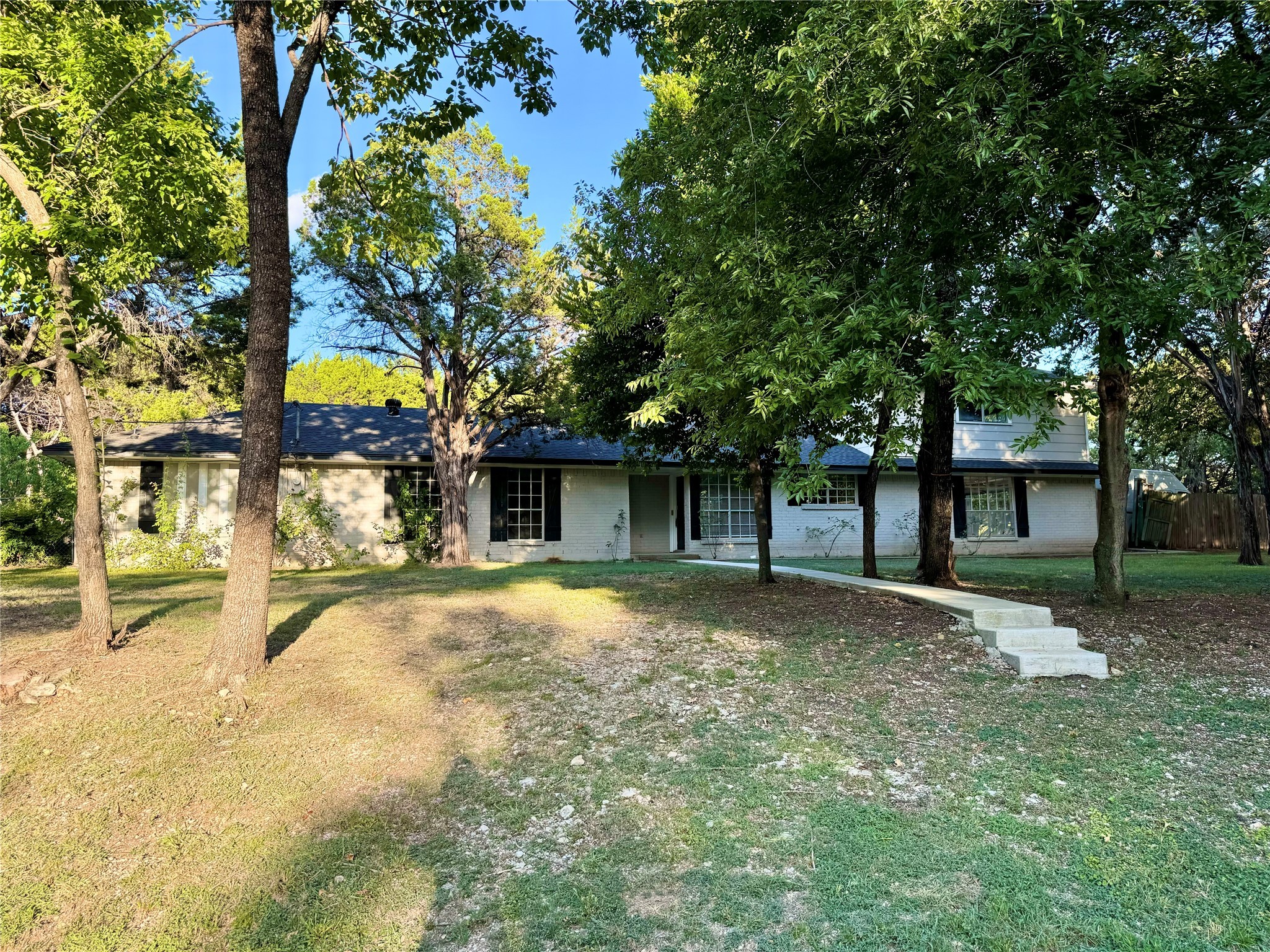 102 N Royal Oak Drive Duncanville TX 75116