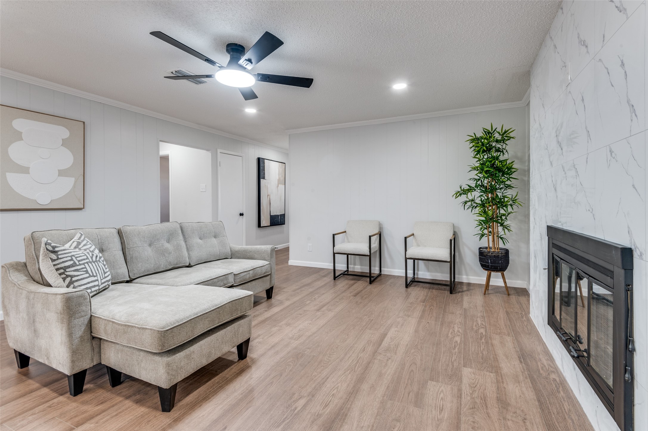 1120 Kris Street Irving TX 75060