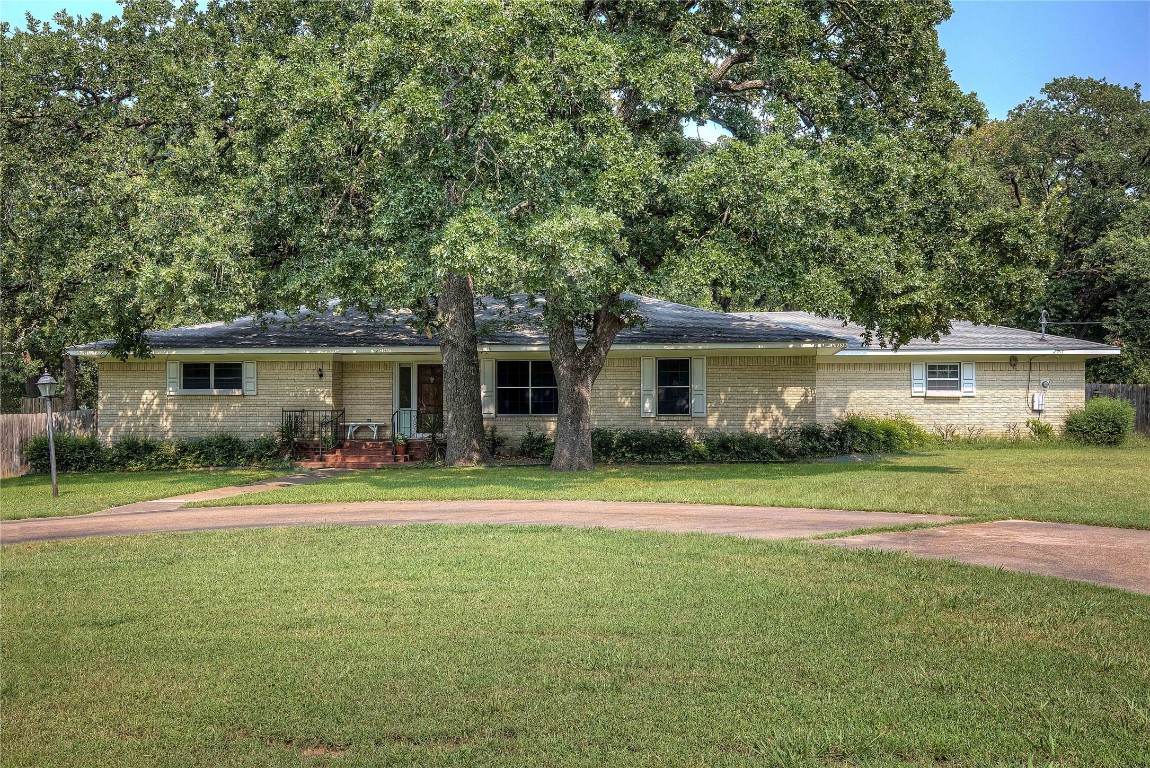203 Kingston Road Greenville TX 75401