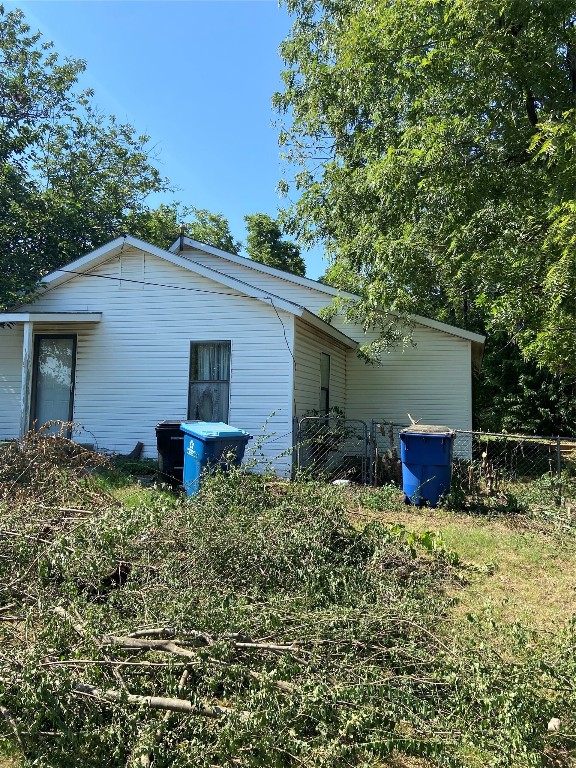 1320 S 7th Avenue Denison TX 75021