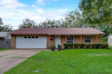 2608 Edinburgh Street Irving TX 75062