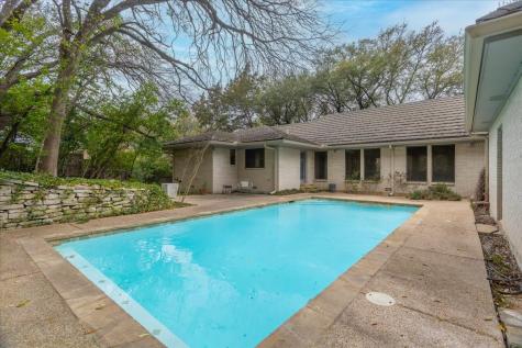 2001 Deepdale Drive Westover Hills TX 76107
