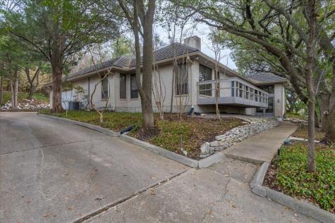 2001 Deepdale Drive Westover Hills TX 76107